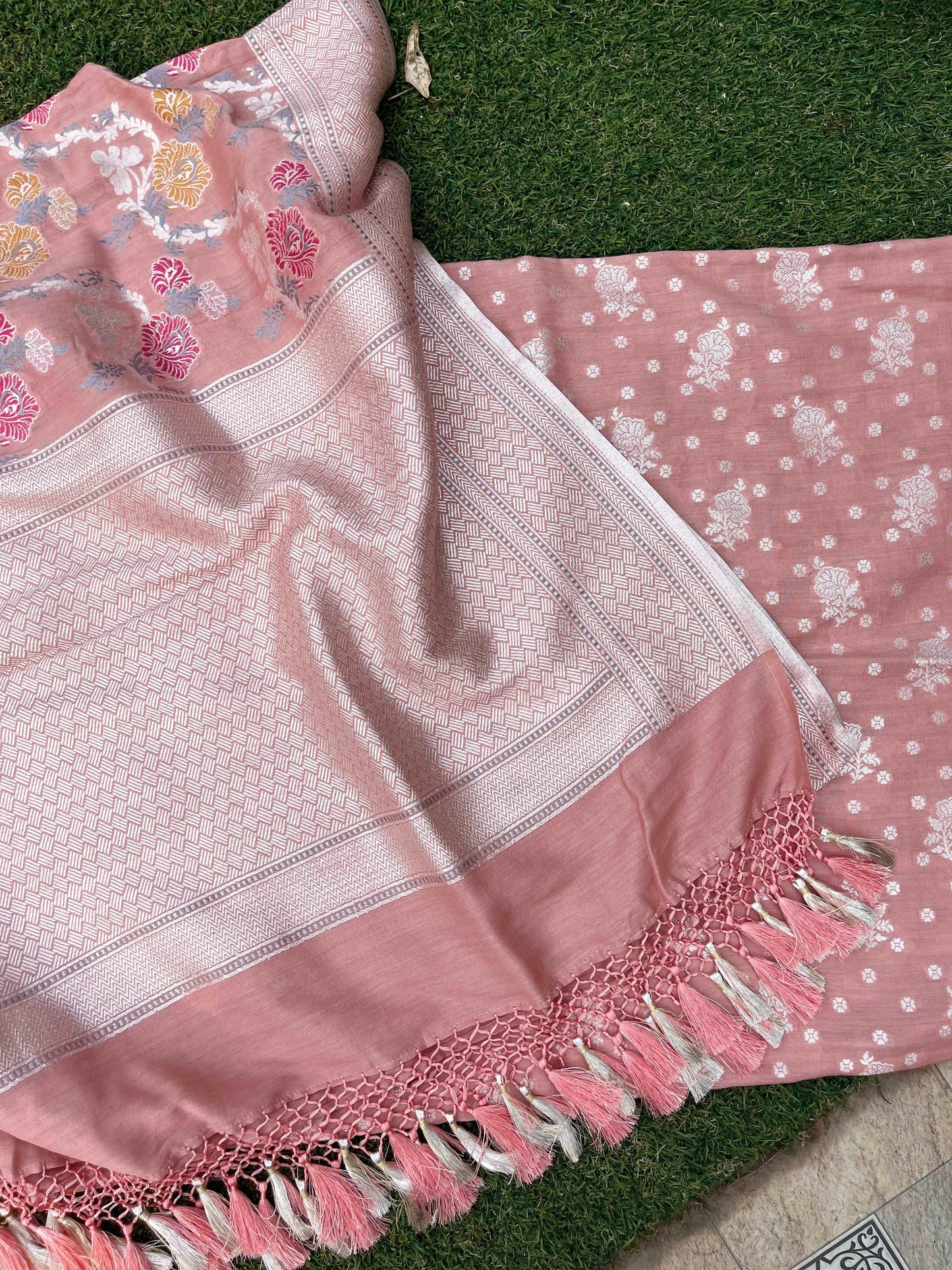 Dusty Rose Pure Munga Silk Handwoven Banarasi Cutwork Suit Set