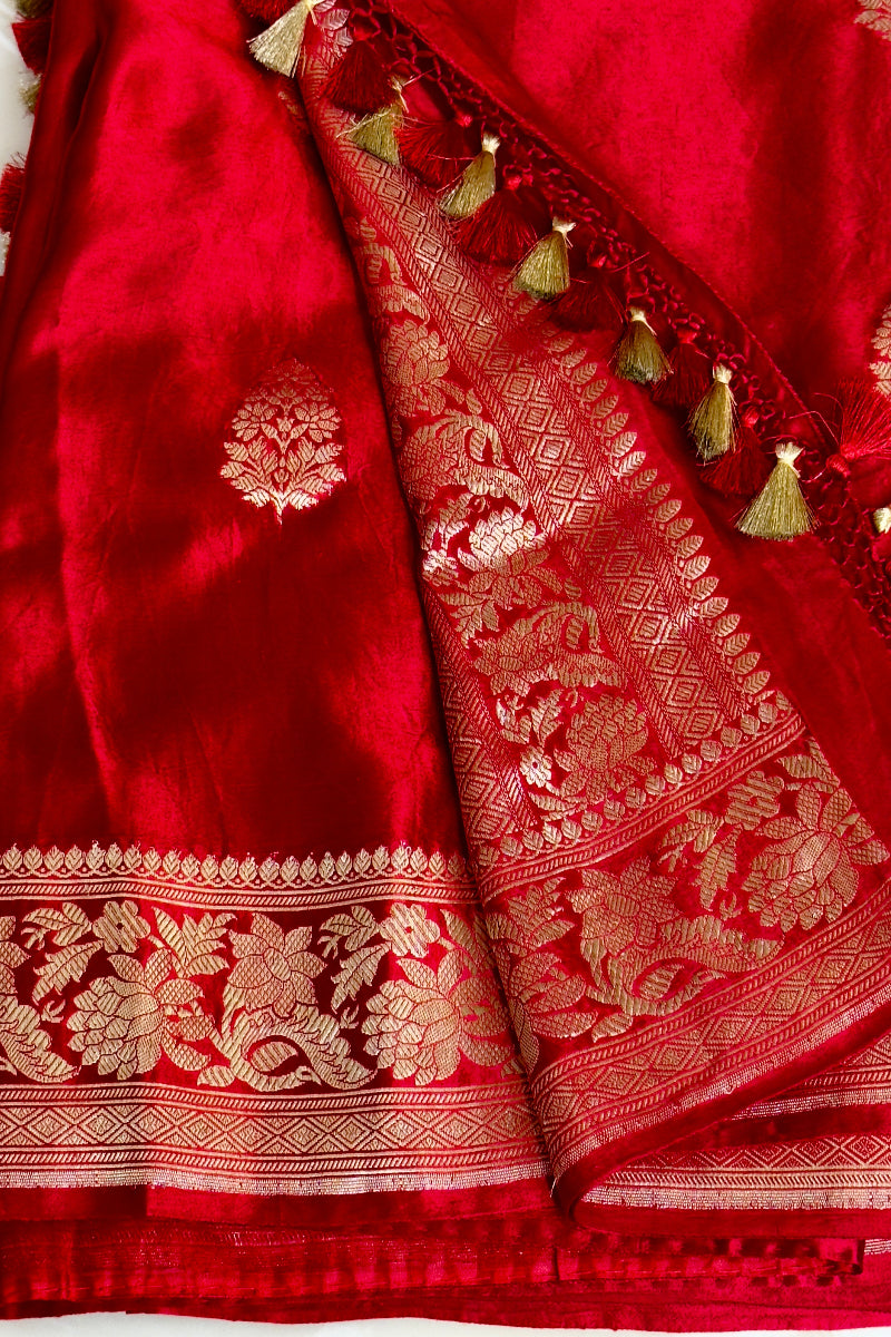 Red Pure Mashru Silk Handwoven Banarasi Saree