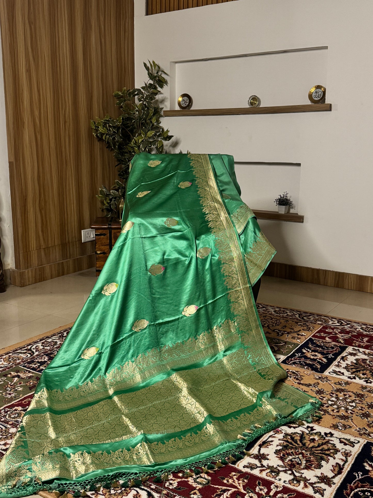 Sea Green Pure Mashru Silk Handwoven Banarasi Saree with Meenakari