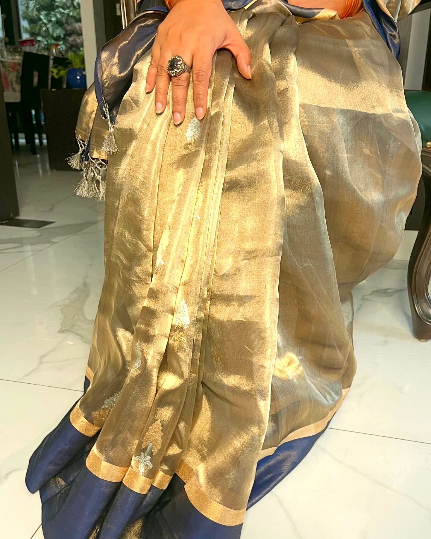 Golden Pure Tissue Silk Handwoven Banarasi Saree