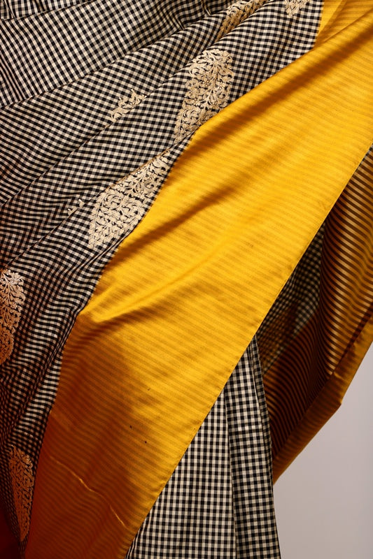 Pure Katan Silk Checks Handloom Banarasi Saree