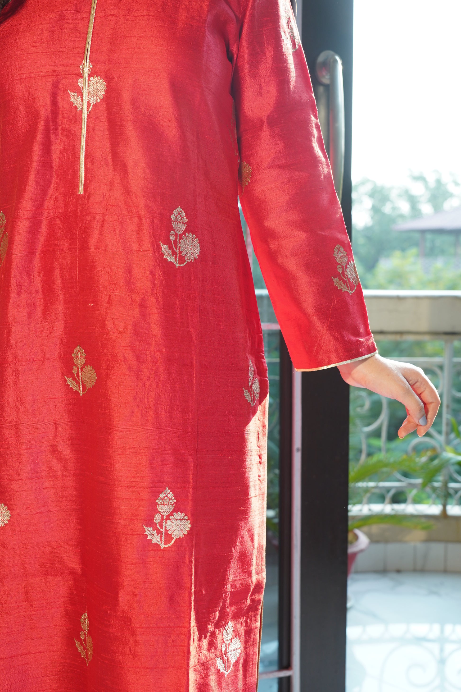Red Pure Raw Silk Handcrafted Banarasi Khadwa Boota Stitched Kurta in Golden Zari