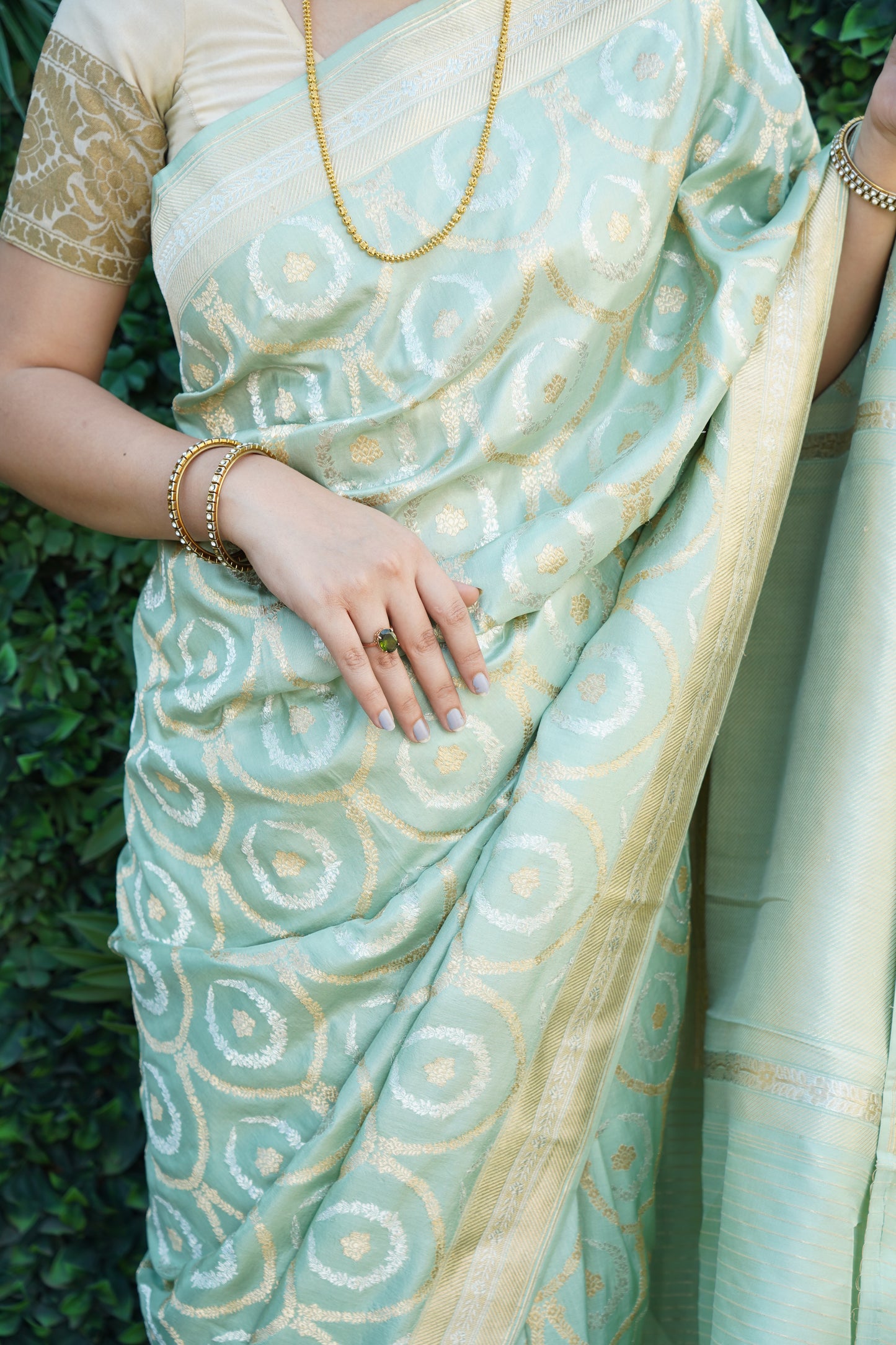 Sage Green Pure Katan Silk Khadwa Jaal Handwoven Banarasi Saree