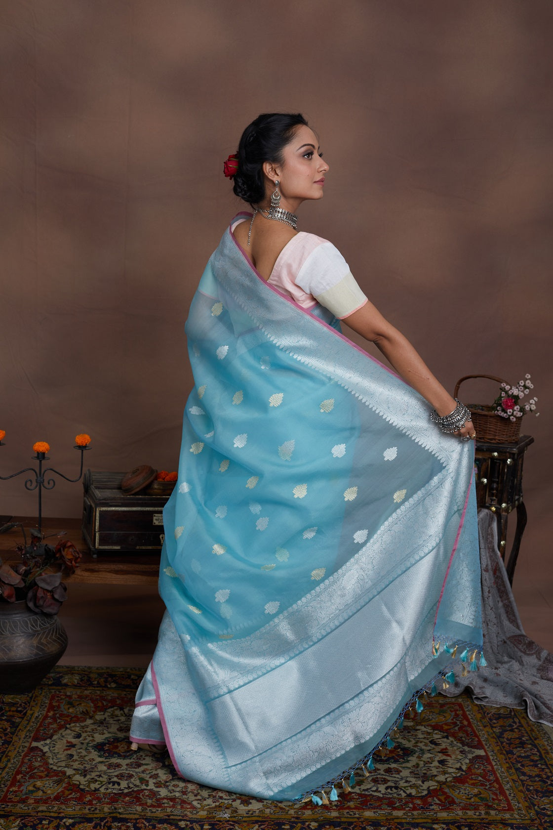 Sky Blue (aasmani) Pure Organza Booti Border Handwoven Khadwa Banarasi Saree