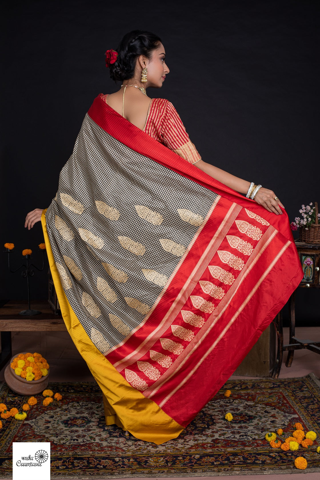 Pure Katan Silk Checks Handloom Banarasi Saree