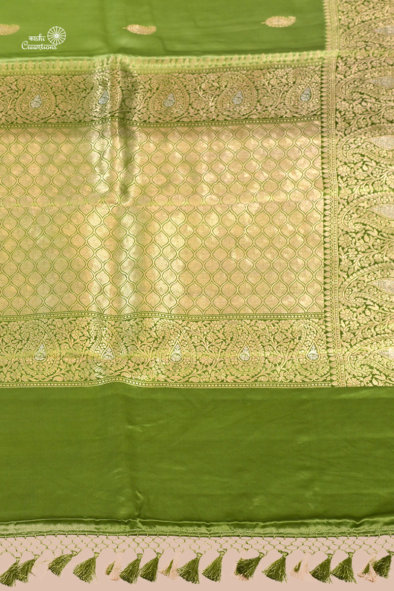 Parrot Green Pure Mashru Silk Handwoven Banarasi Saree