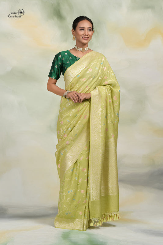 Light Parrot Green Pure Tussar Georgette Handloom Bnarasi Saree