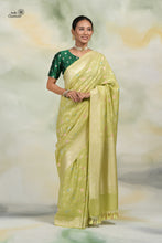 Load image into Gallery viewer, Light Parrot Green Pure Tussar Georgette Handloom Bnarasi Saree
