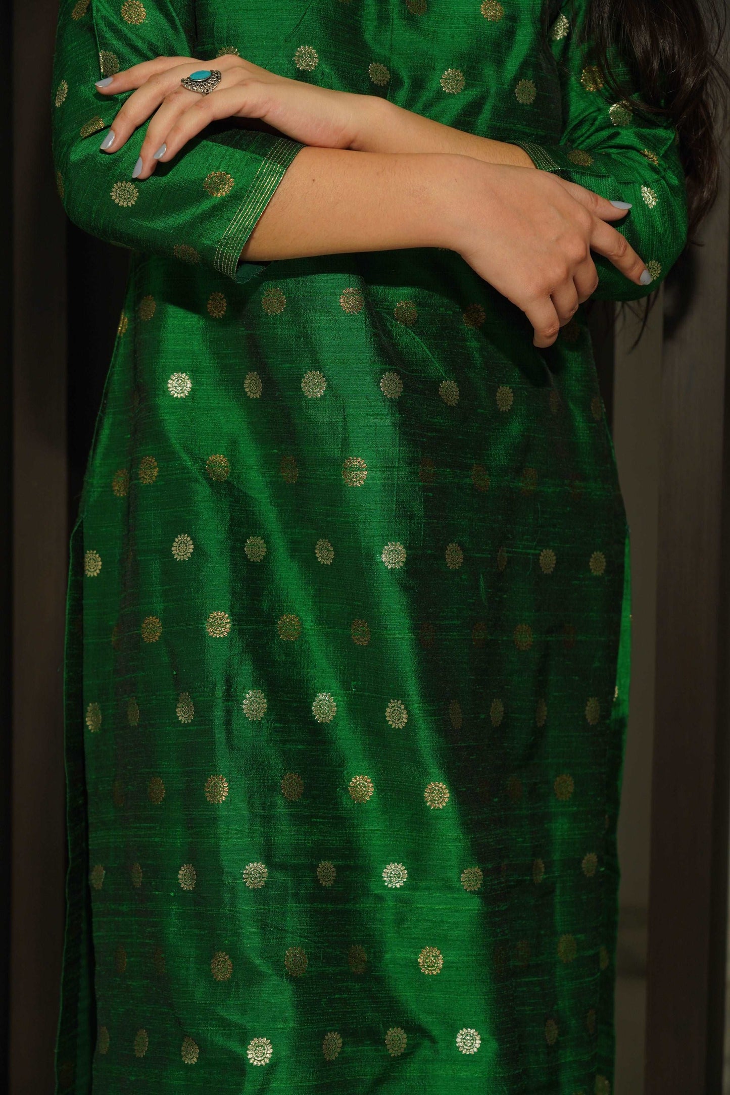 Green Pure Tussar Silk Handwoven Banarasi Kurta with Golden And Antique Zari Cutwork Boota Banarasi Kurta