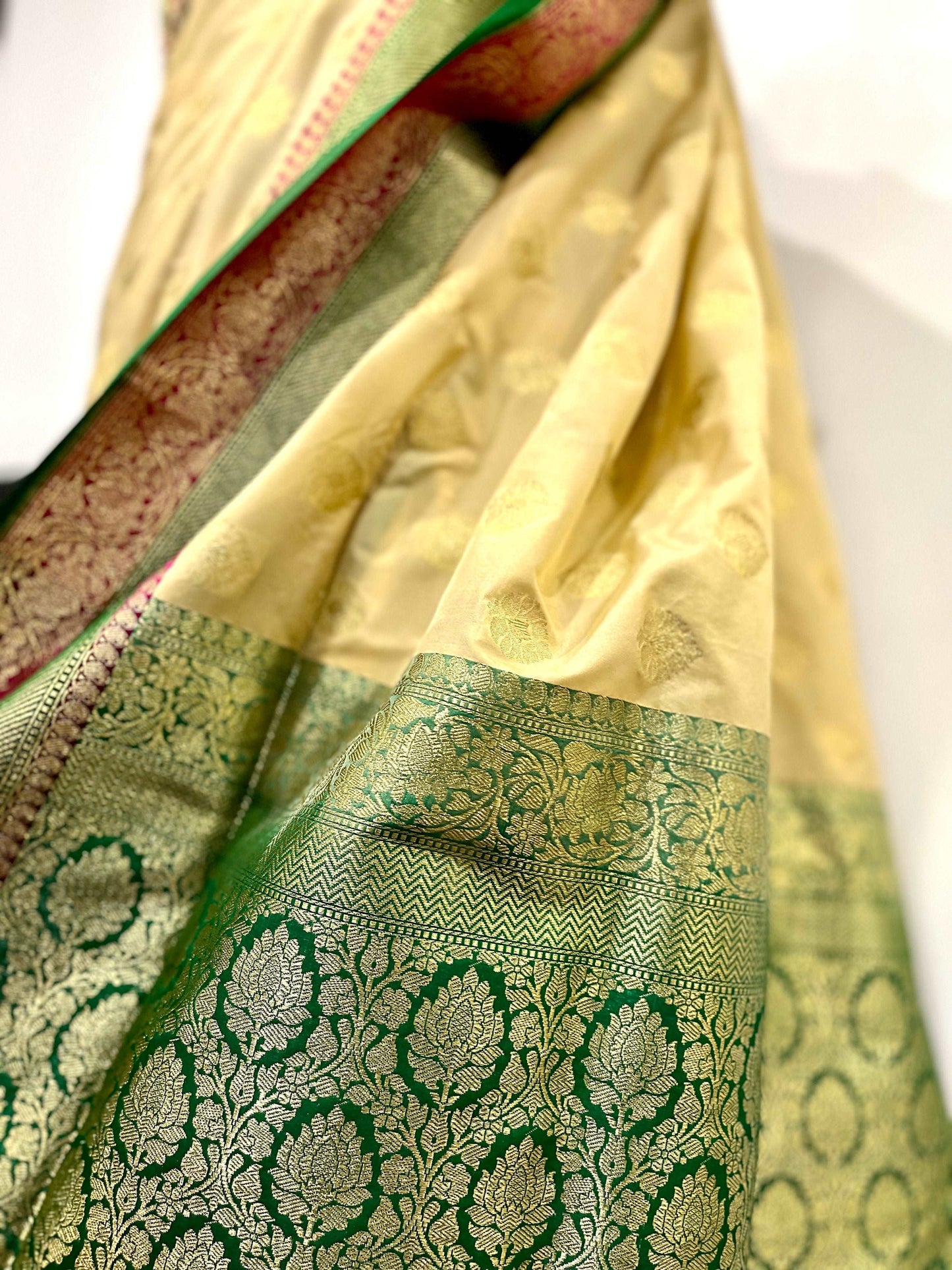 Cream and Green Pure Silk Handloom Banarasi Saree