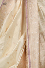 Load image into Gallery viewer, Off White Pure Katan Silk Handloom Banarasi Saree
