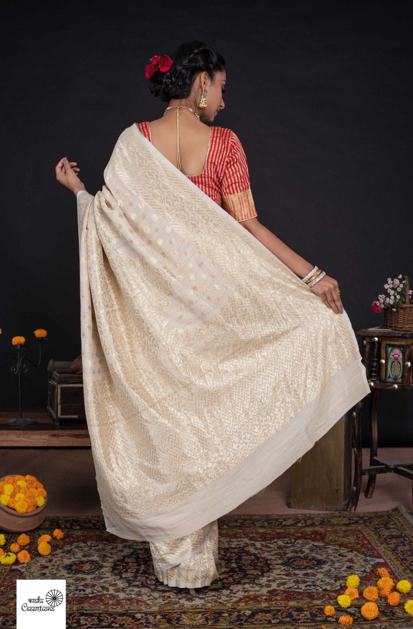 Ivory Golden Pure Tussar Georgette Silk Jungla Cutwork Handloom Banarasi Saree