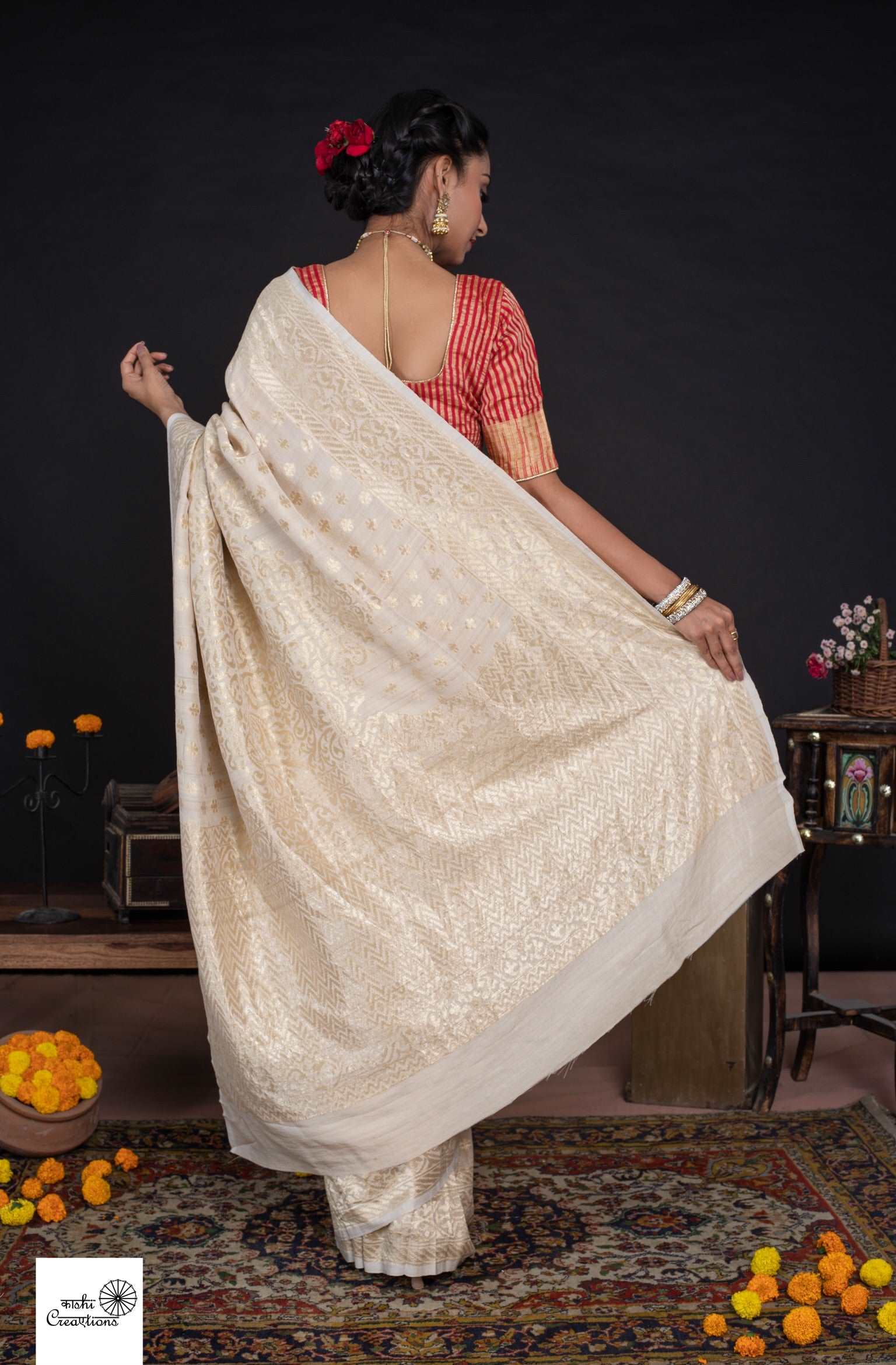 Ivory Golden Pure Tussar Georgette Silk Jungla Cutwork Handloom Banarasi Saree