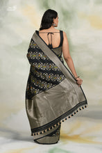 Load image into Gallery viewer, Black Pure Tussar Georgette Handloom Banarasi Paithani Saree
