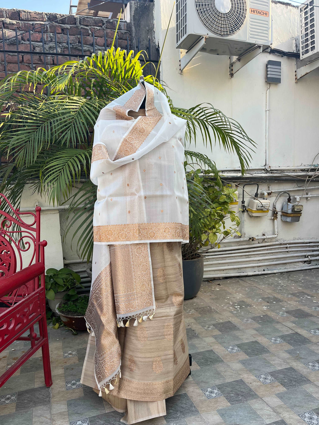 Earthen Brown color Pure Tussar Silk Khadwa Handloom Suit with Pure Kora Silk Dupatta