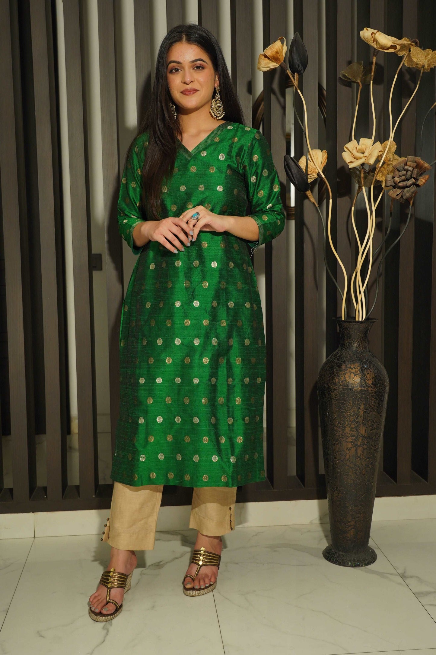 Green Pure Tussar Silk Handwoven Banarasi Kurta with Golden And Antique Zari Cutwork Boota Banarasi Kurta