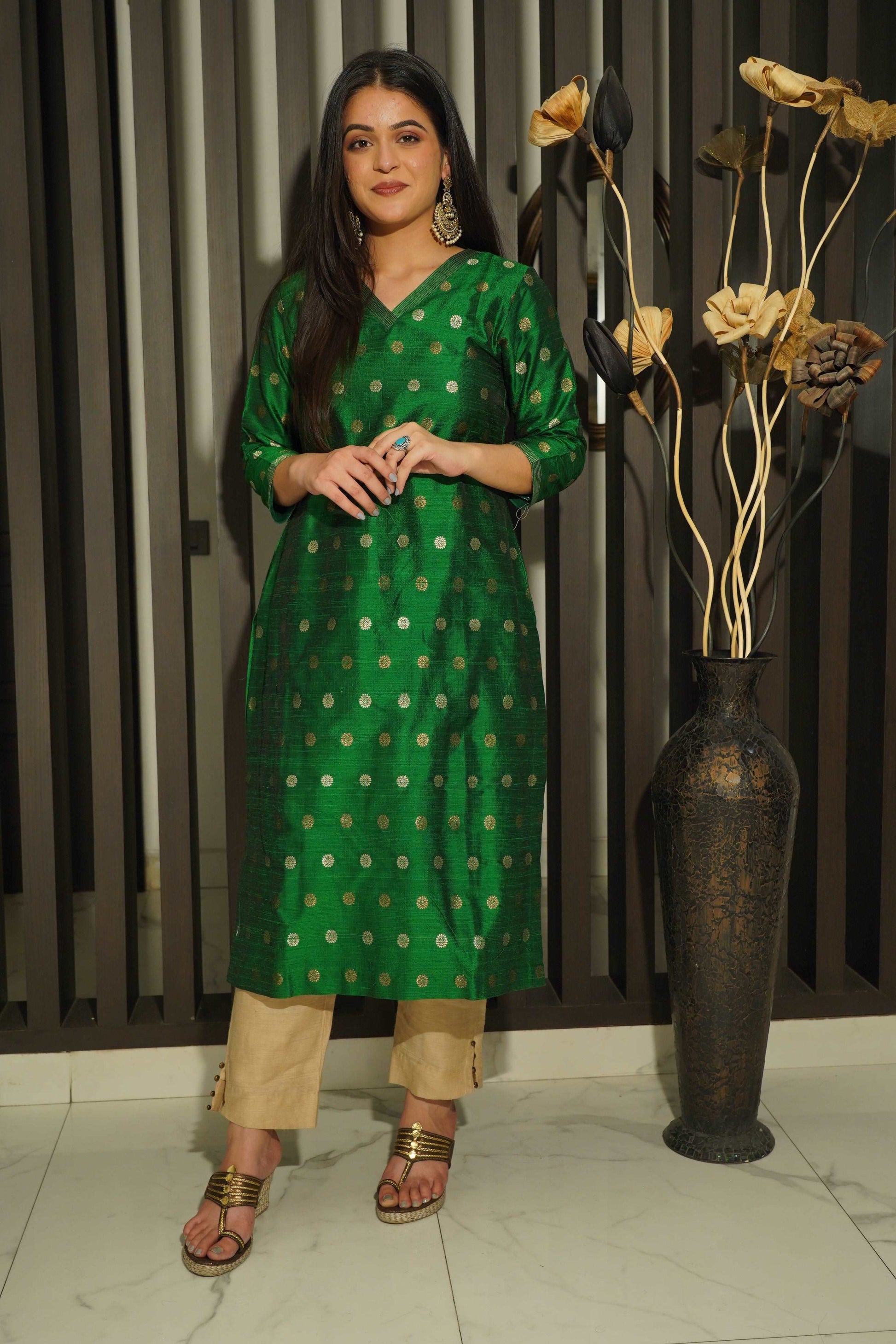 Green Pure Tussar Silk Handwoven Banarasi Kurta with Golden And Antique Zari Cutwork Boota Banarasi Kurta