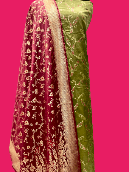 Green and Maroon Combination Semi Sik Banarasi Handloom suit