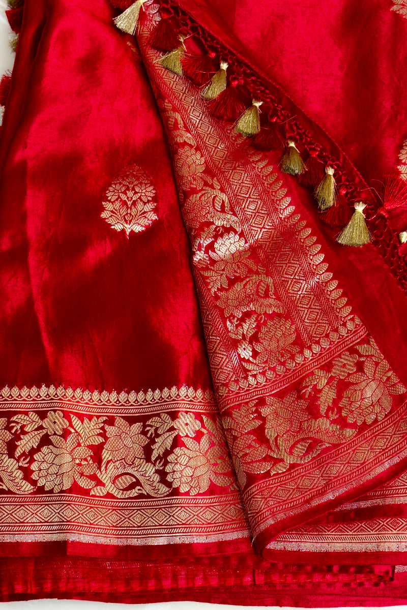 Red Pure Mashru Silk Handwoven Banarasi Saree