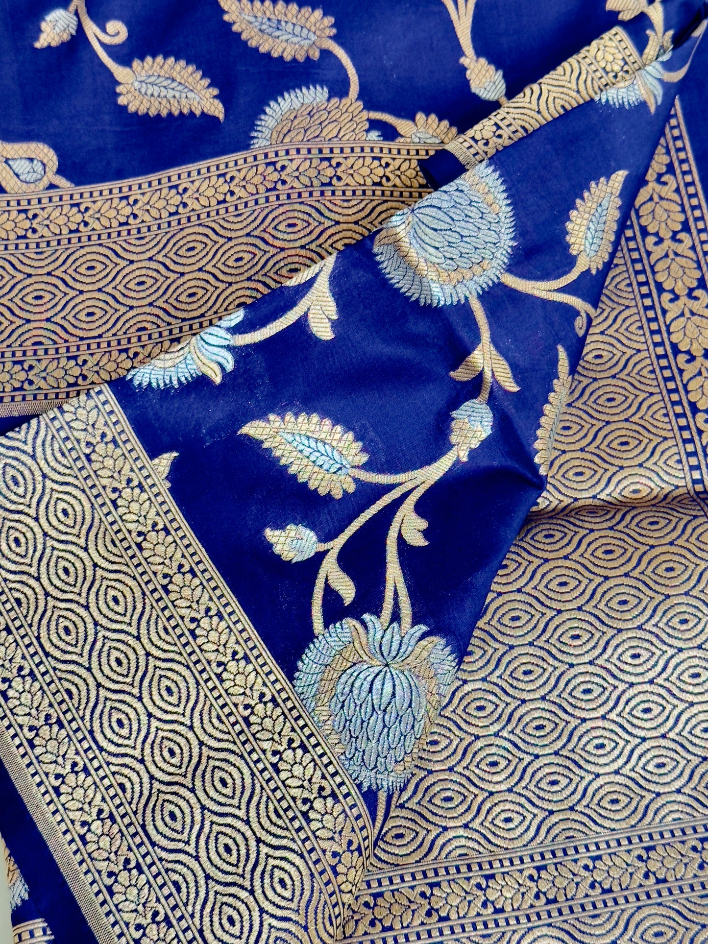 Royal Blue Pure Katan Silk Jaal Handwoven Banarasi Dupatta