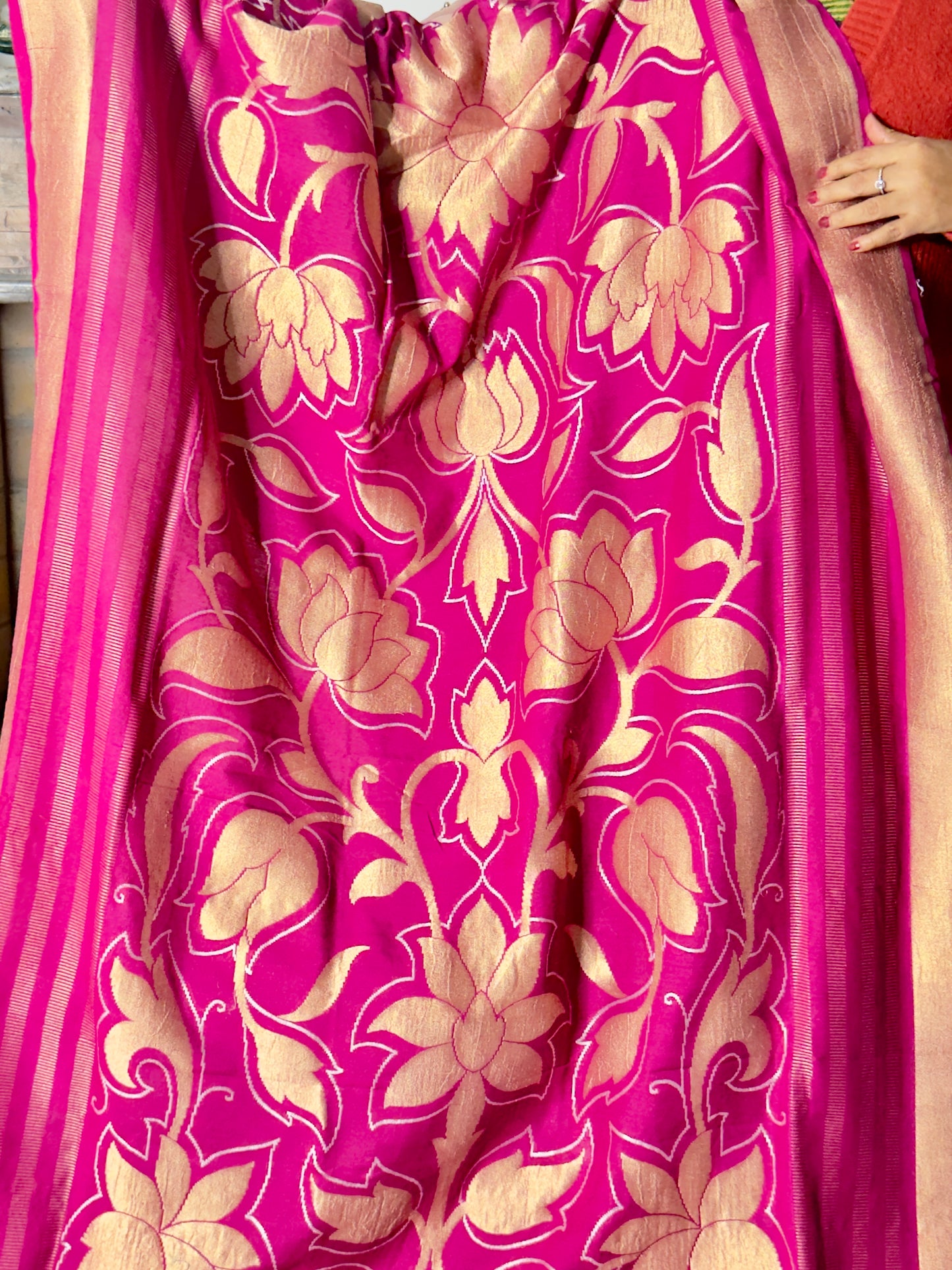 Rani Pink Pure Munga Silk Handloom Banarasi Dupatta