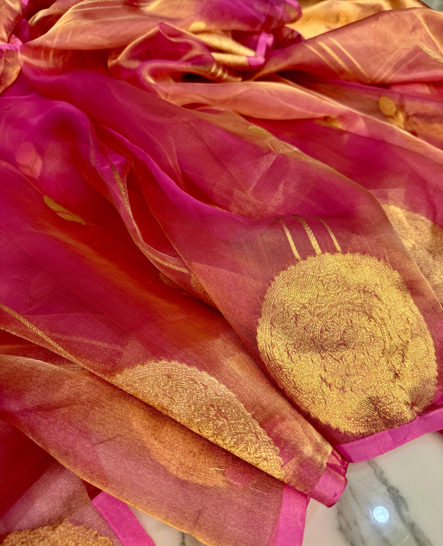 Pink Golden Pure Tissue Silk Handwoven Banarasi Saree