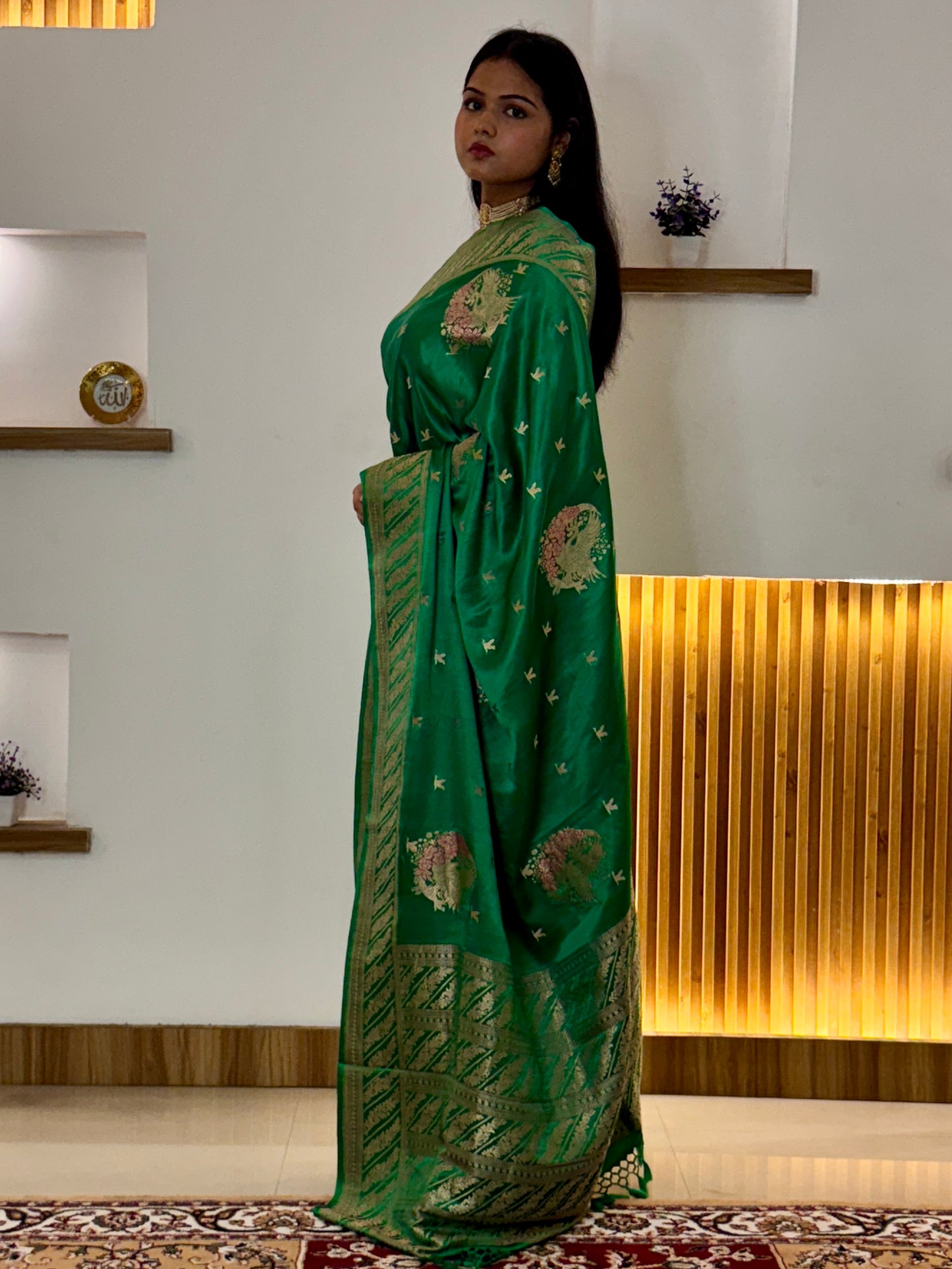 Emerald Green Pure Mashru Silk Handwoven Banarasi Saree with Meenakari