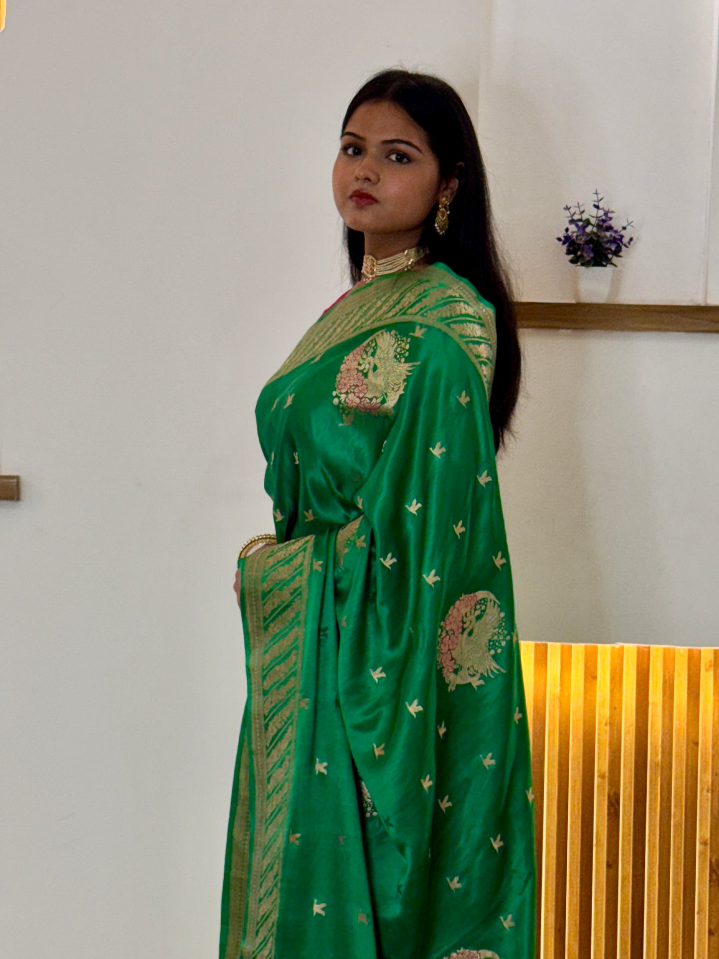 Emerald Green Pure Mashru Silk Handwoven Banarasi Saree with Meenakari