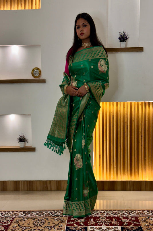 Emerald Green Pure Mashru Silk Handwoven Banarasi Saree with Meenakari