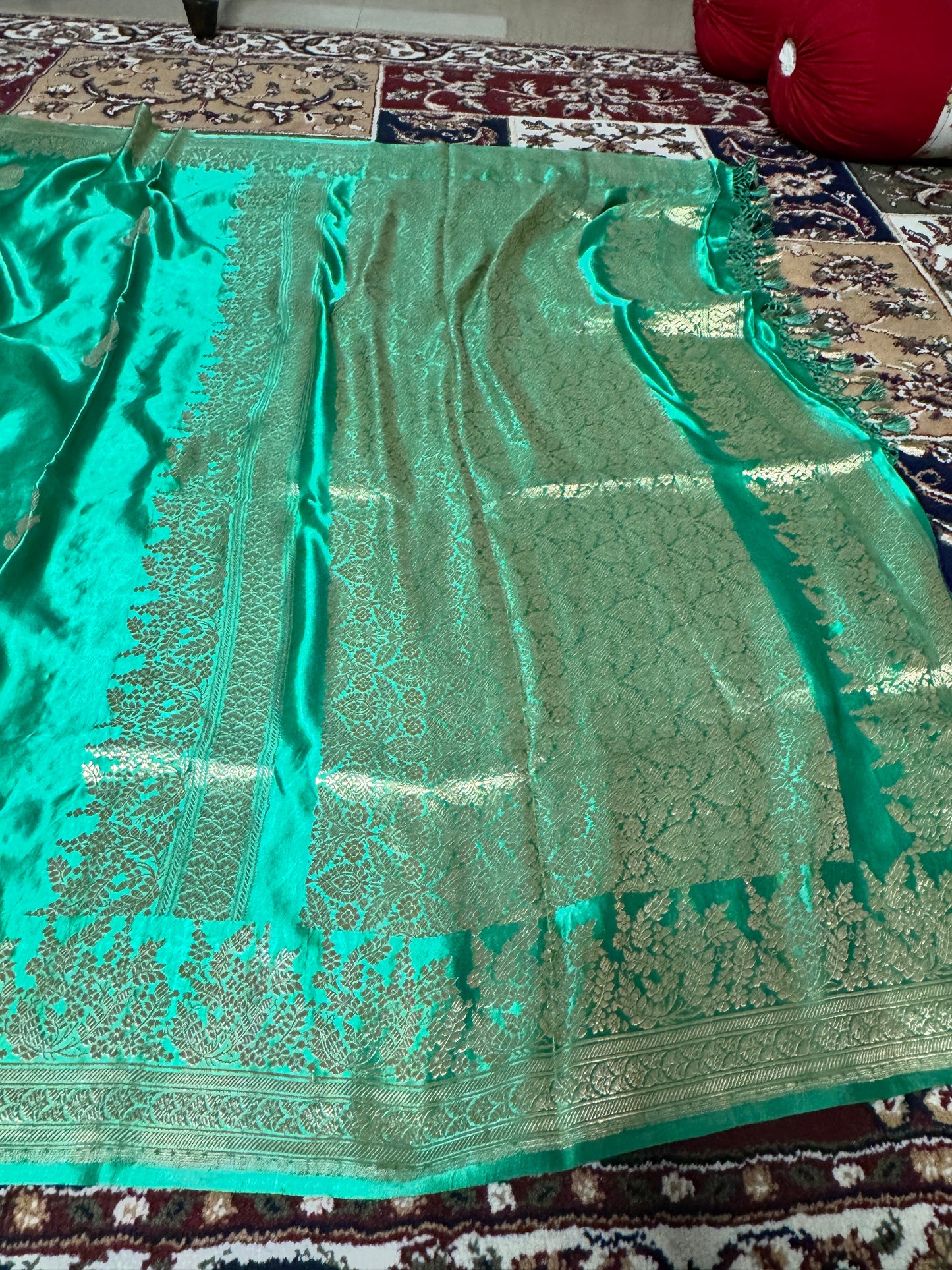 Sea Green Pure Mashru Silk Handwoven Banarasi Saree with Meenakari
