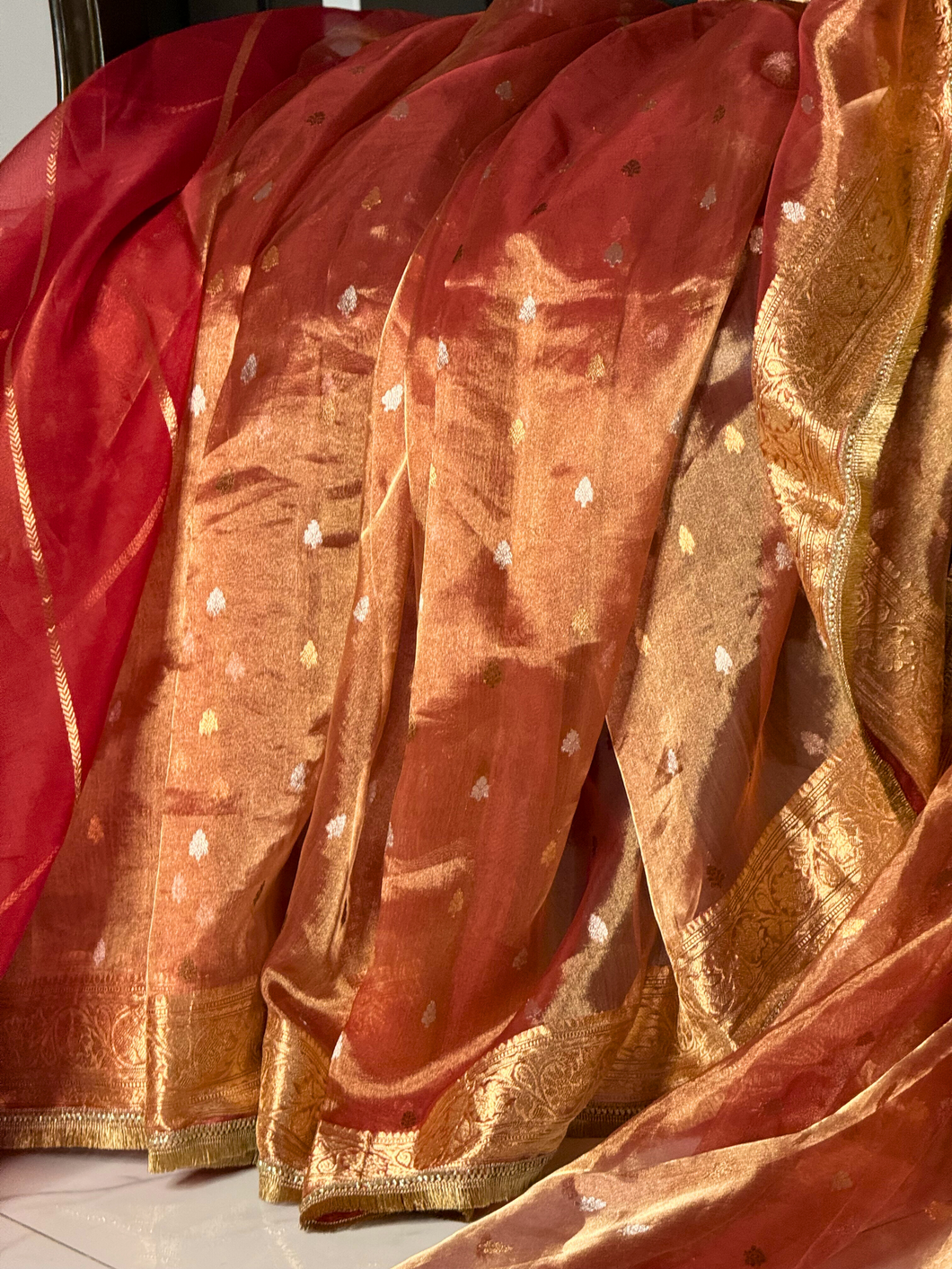 Red Golden Pure Tissue Silk Handwoven Banarasi Saree
