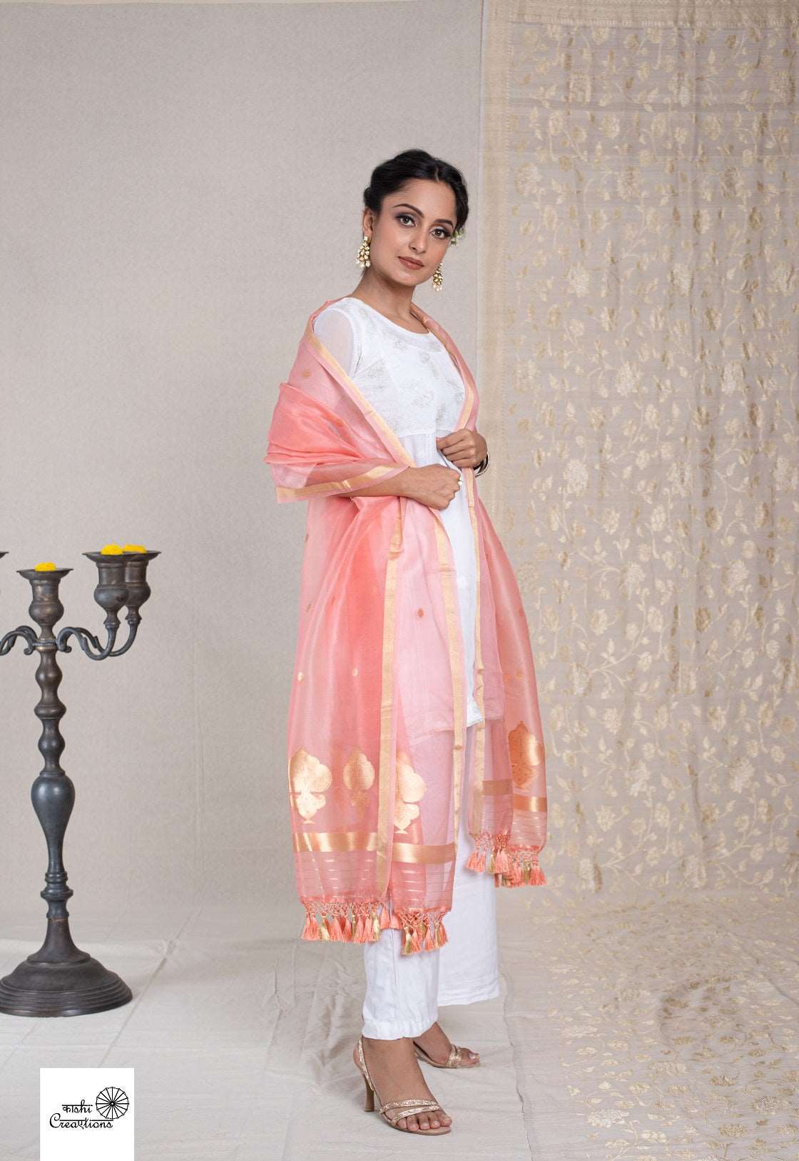 Light Peach Pure Kora Silk Handloom Banarasi Khadwa Dupatta