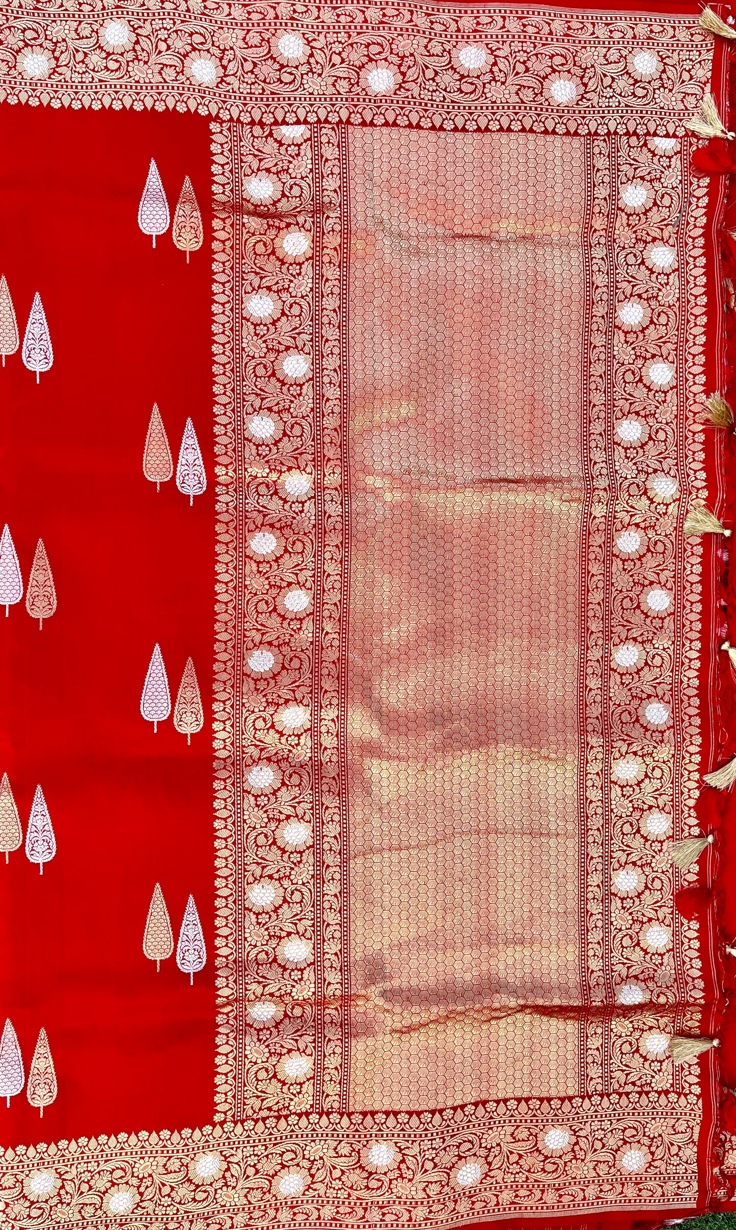 Red Pure Katan Silk Handwoven Khadwa Banarasi Saree