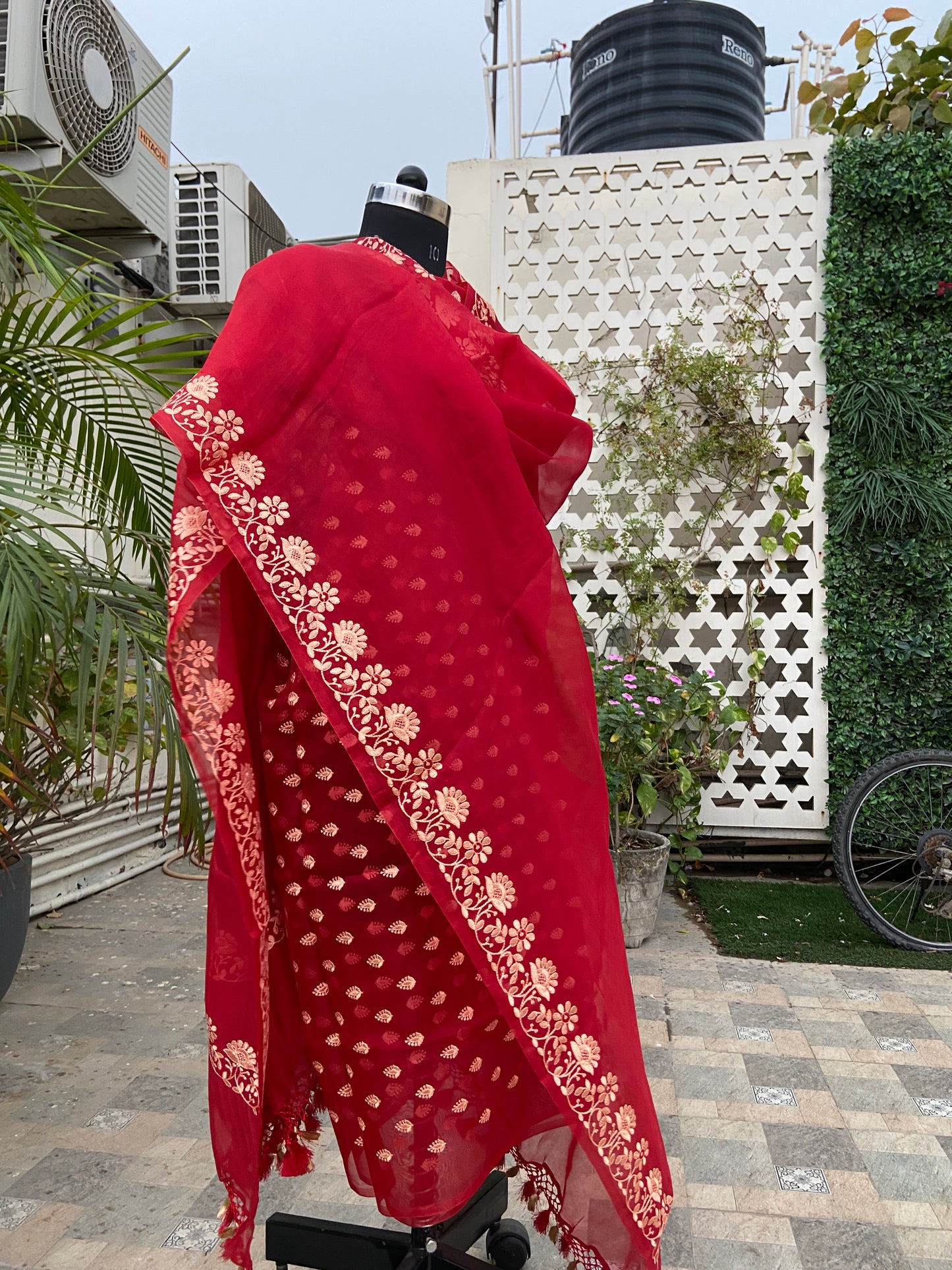 Red Pure Organza Handwoven Banarasi Suit