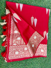 Load image into Gallery viewer, Red Pure Katan Silk Handwoven Khadwa Banarasi Saree
