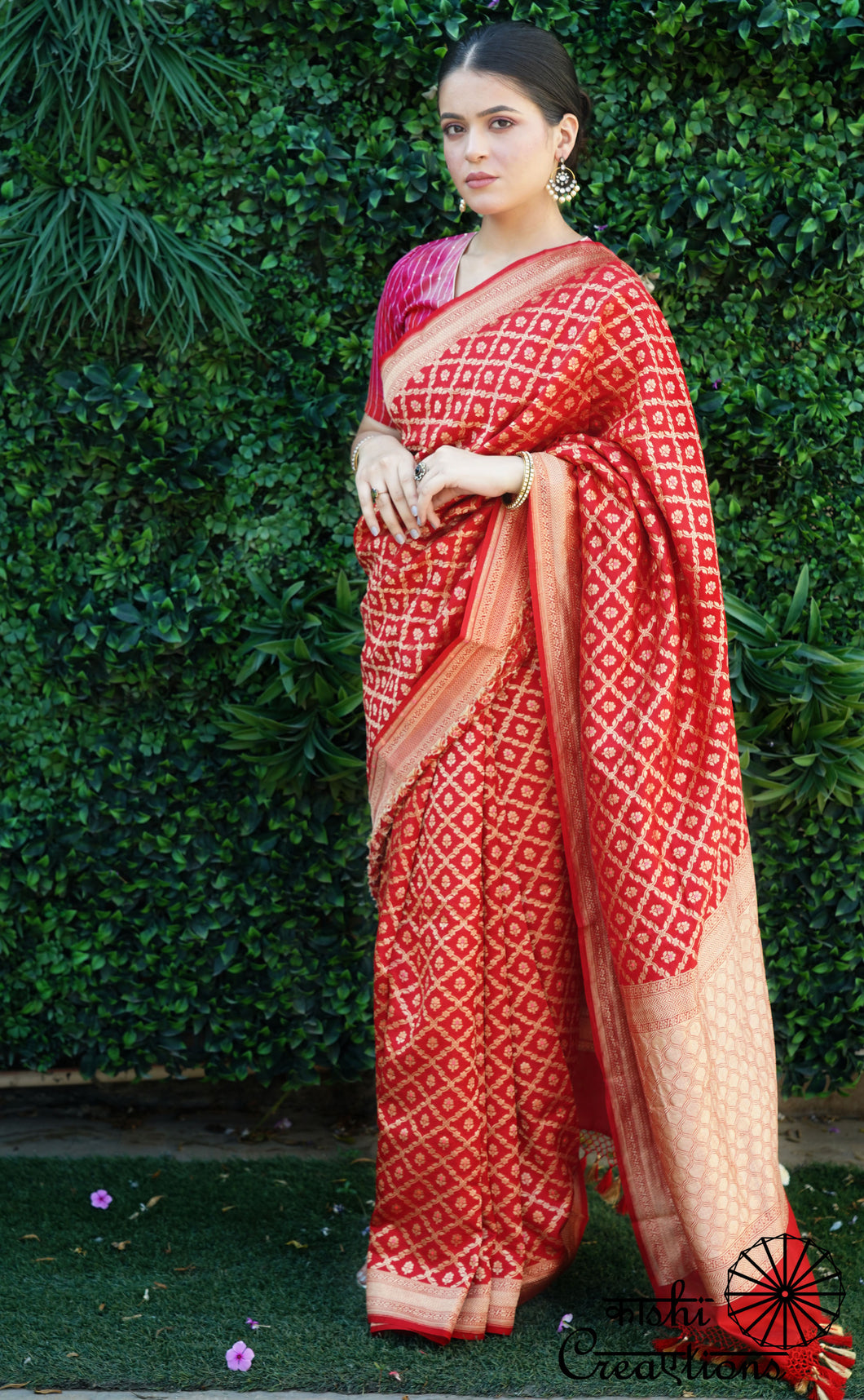 Red Pure Chiniya Silk Jaal Handwoven Banarasi Saree in Gold Zari