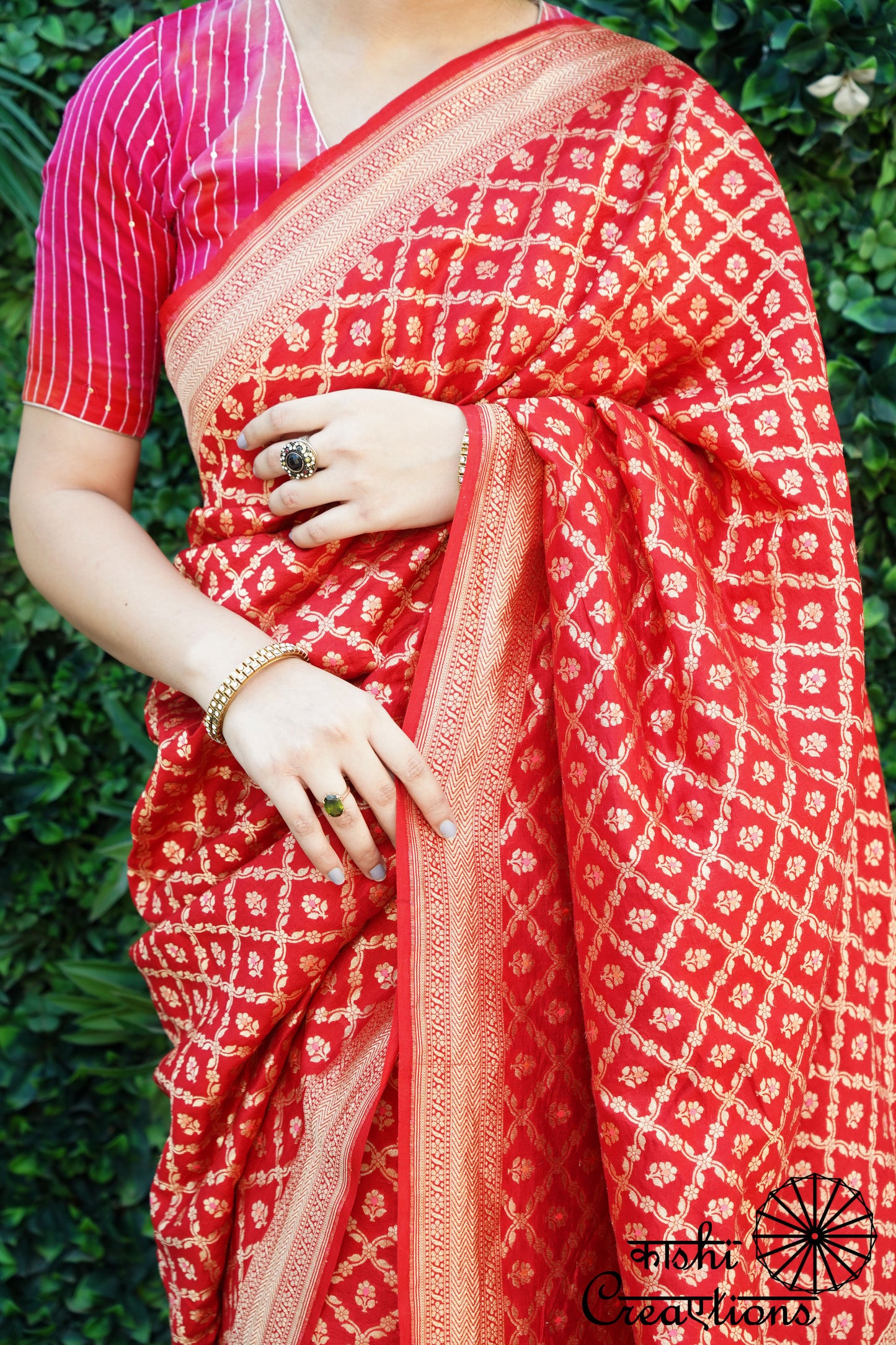 Red Pure Chiniya Silk Jaal Handwoven Banarasi Saree in Gold Zari