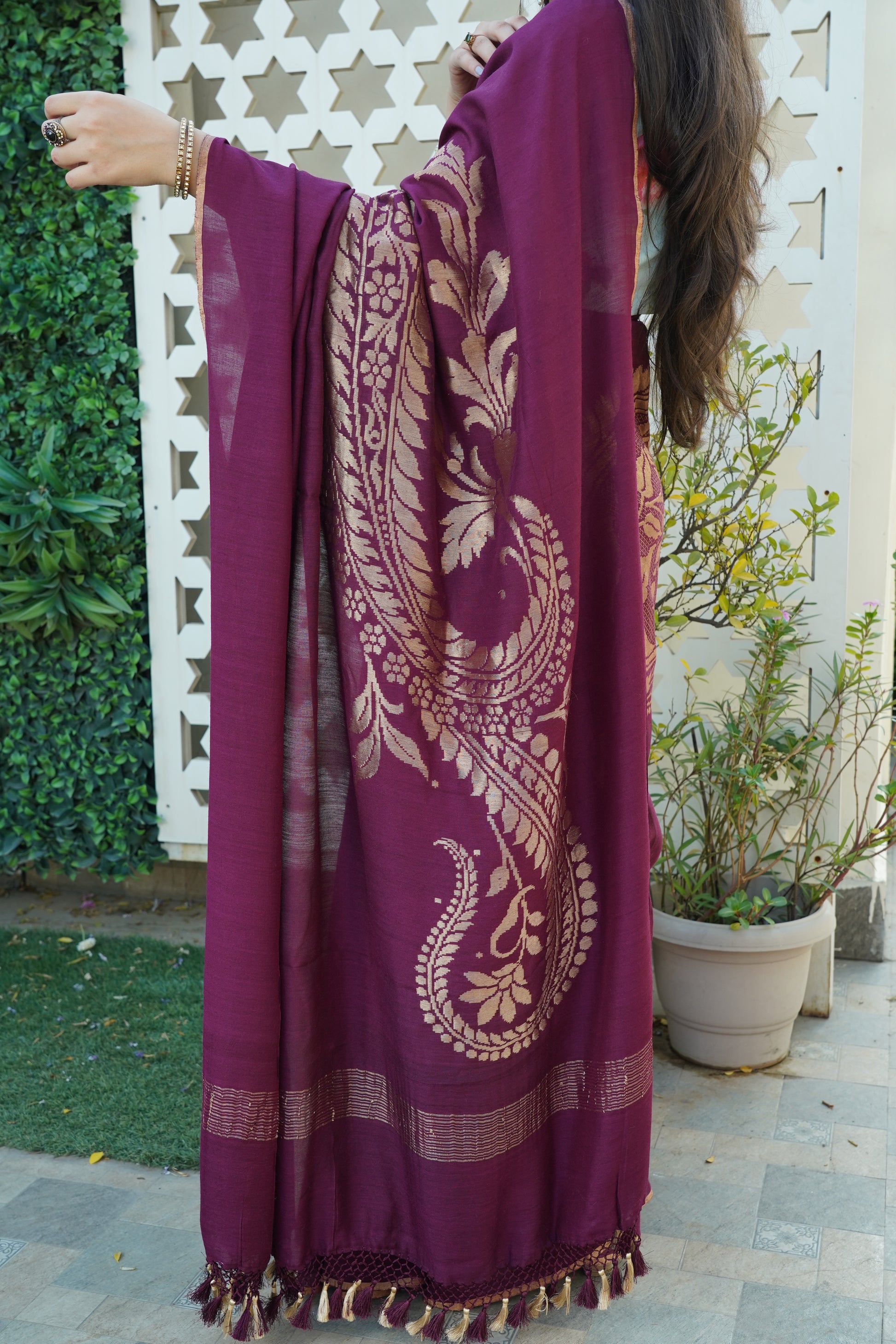 Wine Colour Pure Munga Silk Handwoven Banarasi Saree in dull Golden Zari