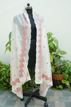Load image into Gallery viewer, Offwhite Silk Cotton Embriodery Handloom Banarasi Dupatta
