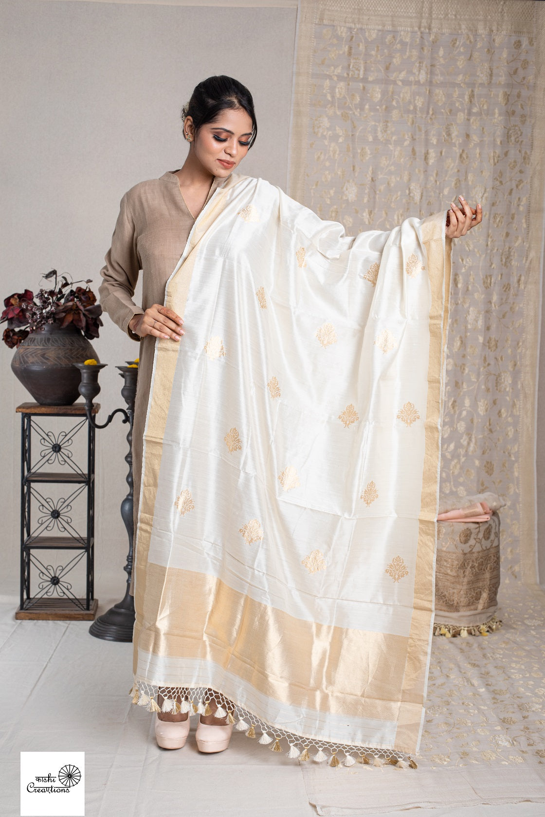 Off White Pure Katan Silk Border Booti Handloom Dupatta