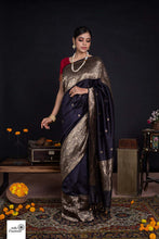 Load image into Gallery viewer, Black Pure Katan Silk Handloom Khadwa Boota Border Banarasi Handwoven Saree
