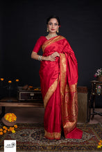 Load image into Gallery viewer, Red Tanzeb Pure Katan Silk Handloom Banarasi Saree
