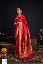Load image into Gallery viewer, Red Tanzeb Pure Katan Silk Handloom Banarasi Saree
